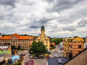 Pronájem atypického bytu, Dvůr Králové nad Labem, Havlíčkova, 55 m2