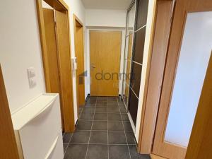 Pronájem bytu 2+kk, Praha - Hloubětín, Nademlejnská, 54 m2