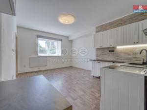 Pronájem bytu 2+kk, Chrást, tř. Čs. odboje, 39 m2