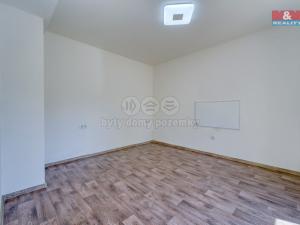 Pronájem bytu 2+kk, Chrást, tř. Čs. odboje, 39 m2