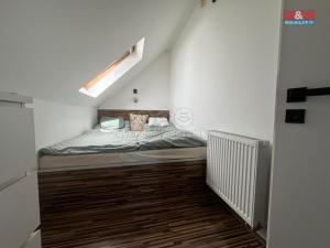 Prodej rodinného domu, Praha - Dolní Měcholupy, U svornosti, 129 m2