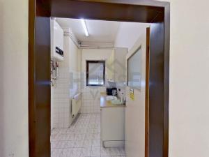 Pronájem obchodního prostoru, Beroun - Beroun-Město, 75 m2