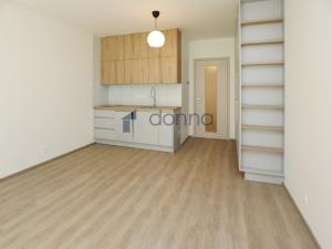 Pronájem bytu 1+kk, Praha - Hloubětín, Poděbradská, 30 m2
