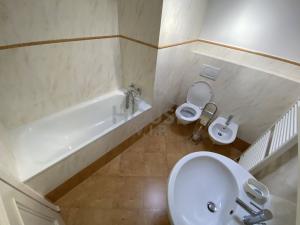 Pronájem bytu 2+kk, Praha - Bubeneč, Ovenecká, 70 m2