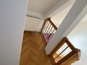 Pronájem bytu 2+kk, Praha - Bubeneč, Ovenecká, 70 m2
