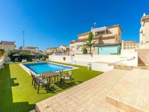 Prodej rodinného domu, Villamartín, Španělsko, 91 m2