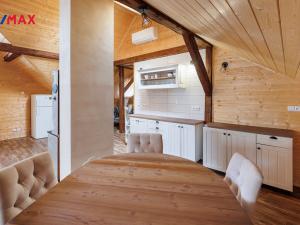 Prodej vícegeneračního domu, Valeč, Široká, 688 m2