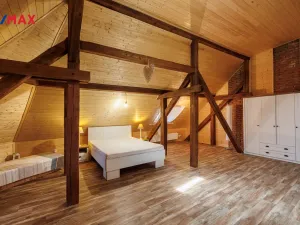 Prodej ubytování, Valeč, Široká, 688 m2