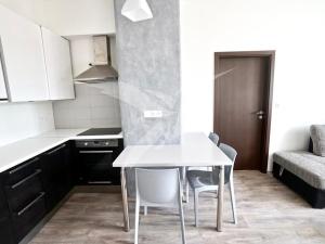 Pronájem bytu 2+kk, Plzeň, Slovanská alej, 57 m2