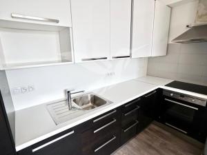 Pronájem bytu 2+kk, Plzeň, Slovanská alej, 57 m2