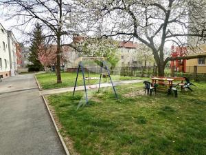 Pronájem bytu 2+kk, Plzeň, Slovanská alej, 57 m2
