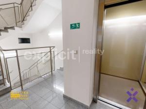 Pronájem kanceláře, Zlín, náměstí Míru, 108 m2