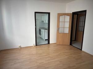 Pronájem bytu 2+1, Zlín, Na Honech III, 43 m2