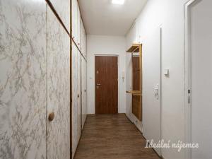 Pronájem bytu 2+1, Praha - Malešice, Počernická, 53 m2