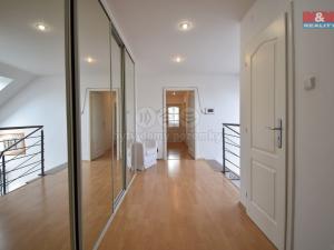 Pronájem bytu 4+kk, Praha - Lipence, Na Bambouzku, 120 m2