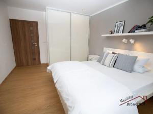 Prodej rodinného domu, Lázně Toušeň, Hlavní, 214 m2