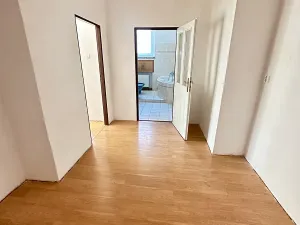 Prodej bytu 4+kk, Karlovy Vary, Poděbradská, 103 m2