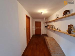 Prodej rodinného domu, Úboč, 350 m2