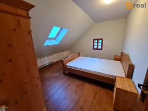 Prodej rodinného domu, Úboč, 350 m2
