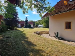 Prodej rodinného domu, Úboč, 350 m2