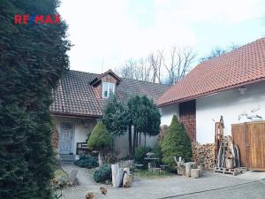 Prodej rodinného domu, Křečovice, 290 m2