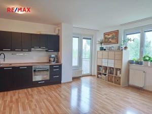 Prodej bytu 3+kk, Praha - Čakovice, Blachutova, 96 m2