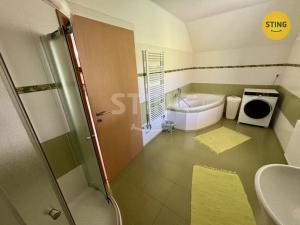 Prodej vícegeneračního domu, Zlatá Koruna - Plešovice, 334 m2