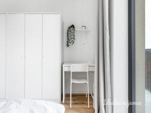 Pronájem bytu 2+kk, Praha - Kyje, Za černým mostem, 37 m2
