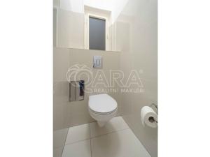 Pronájem bytu 2+kk, Praha - Nusle, Čestmírova, 50 m2