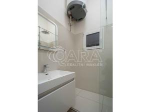 Pronájem bytu 2+kk, Praha - Nusle, Čestmírova, 50 m2