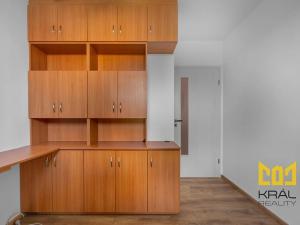 Pronájem bytu 5+kk, Praha, Proutěná, 98 m2