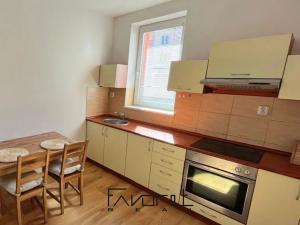 Prodej bytu 2+1, Ostrava, Korunní, 69 m2