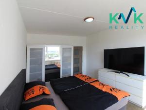 Prodej bytu 4+1, Ostrov, Lidická, 87 m2