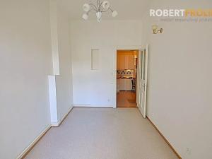 Pronájem bytu 1+kk, Praha - Bubeneč, Národní obrany, 30 m2