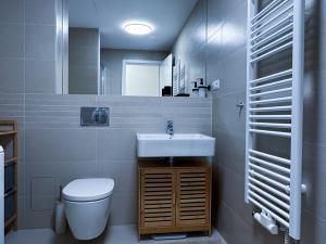 Pronájem bytu 1+kk, Praha - Motol, Plzeňská, 32 m2