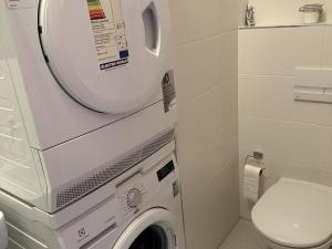Pronájem bytu 1+kk, Praha - Stodůlky, Svitákova, 32 m2