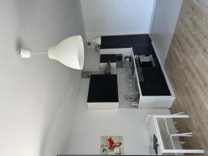 Pronájem bytu 1+kk, Praha - Stodůlky, Svitákova, 32 m2
