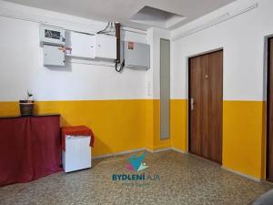 Prodej bytu 1+1, Postoloprty, 33 m2