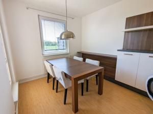 Pronájem bytu 4+kk, Praha - Čakovice, Rýnská, 113 m2
