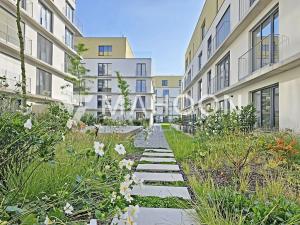 Pronájem bytu 2+kk, Praha - Hodkovičky, Šenácká, 76 m2