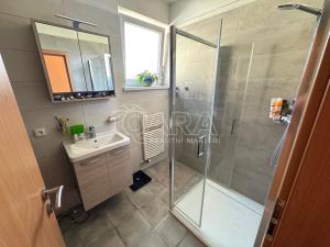 Pronájem bytu 2+kk, Dobříš, Bezová, 56 m2