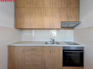 Pronájem bytu 1+1, Praha - Modřany, Na Cikorce, 33 m2