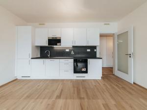 Pronájem bytu 2+kk, Praha - Smíchov, Albrightové, 68 m2