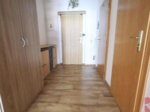 Pronájem bytu 2+kk, Praha - Vysočany, Paříkova, 56 m2