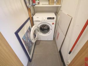 Pronájem bytu 2+kk, Praha - Vysočany, Paříkova, 56 m2