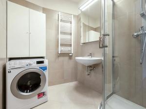 Pronájem bytu 1+kk, Praha - Chodov, Šternovská, 33 m2