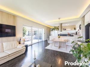 Prodej rodinného domu, Mašovice, 179 m2