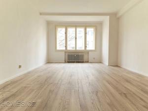Pronájem bytu 2+kk, Praha - Karlín, Thámova, 47 m2