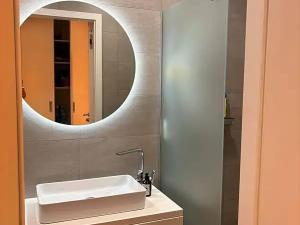 Pronájem bytu 2+kk, Praha - Smíchov, 50 m2