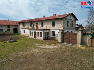 Prodej rodinného domu, Chrášťany, 473 m2